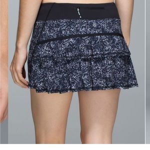 Lululemon Pace Setter Skirt size 8